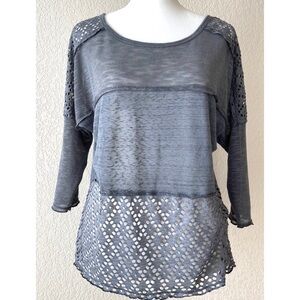 Wet Seal Dolman light knit shirt with lace detail